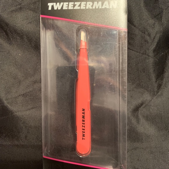 Tweezerman Other - Tweezerman Reg Size Tweezers in Pink NIB